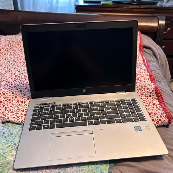 Used once HP PROBOOK. I don’t have the charging cords.
